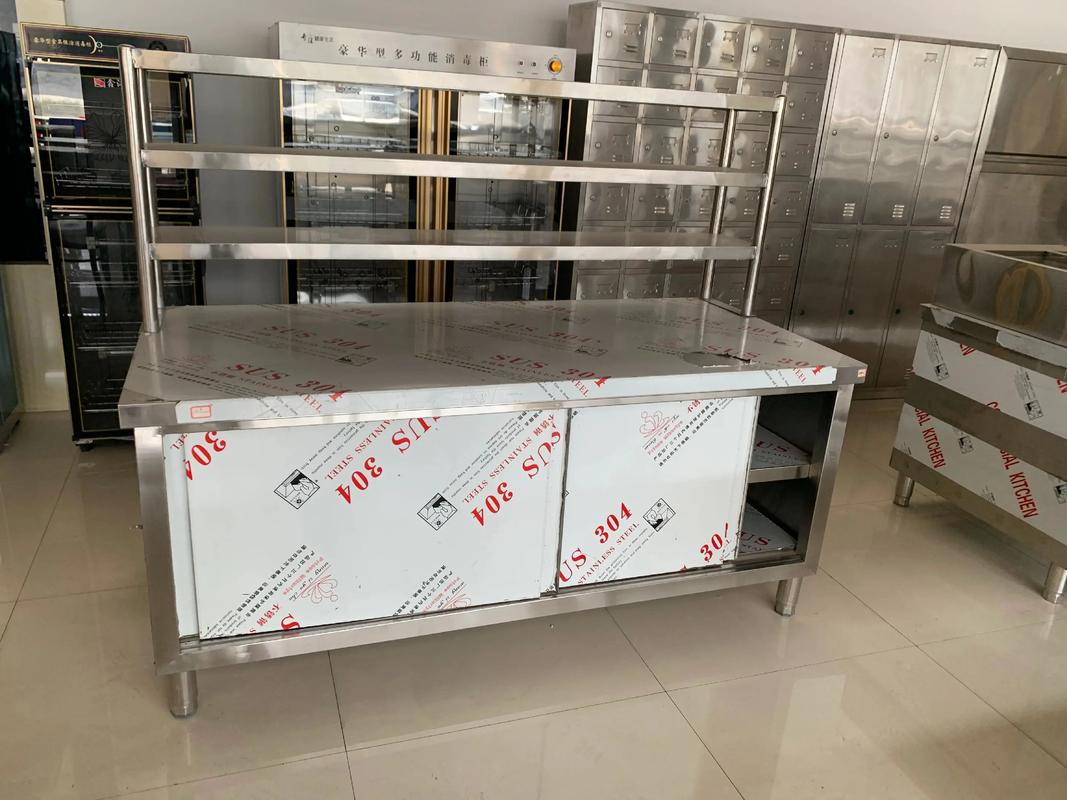 廚房不銹鋼工作臺系列 商用廚房與餐飲設(shè)備的理想之選